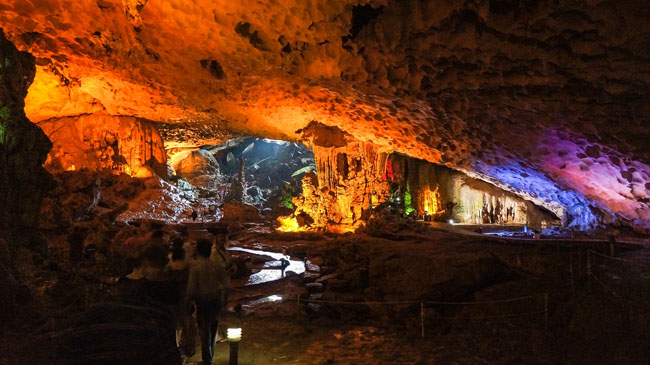 Admire 8 Most Spectacular Caves in Halong Bay